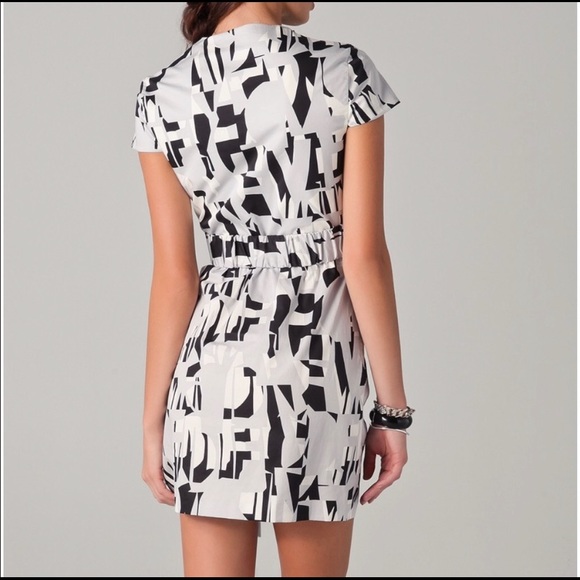 DIANE VON FURSTENBERG ALBA TWO MINI GRAY DRESS - Picture 2 of 8